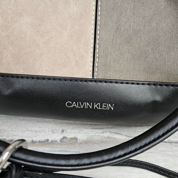 Calvin Klein Gabrianna Gray Bubble Lamb Tote Bag w/ Detachable Wristlet - Picture 2 of 11